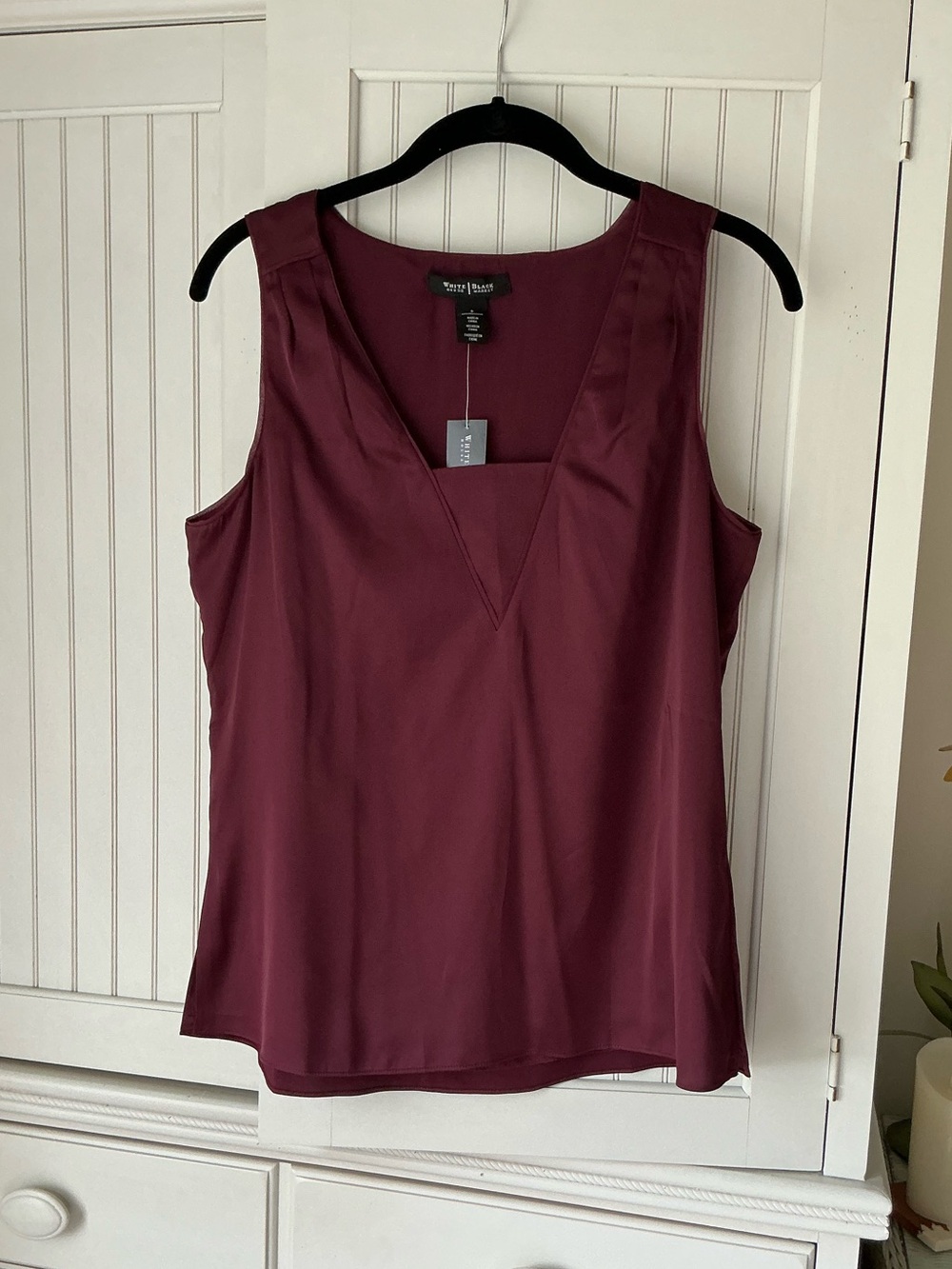 NWT WHBM Sleeveless Silky Shell Blouse Top